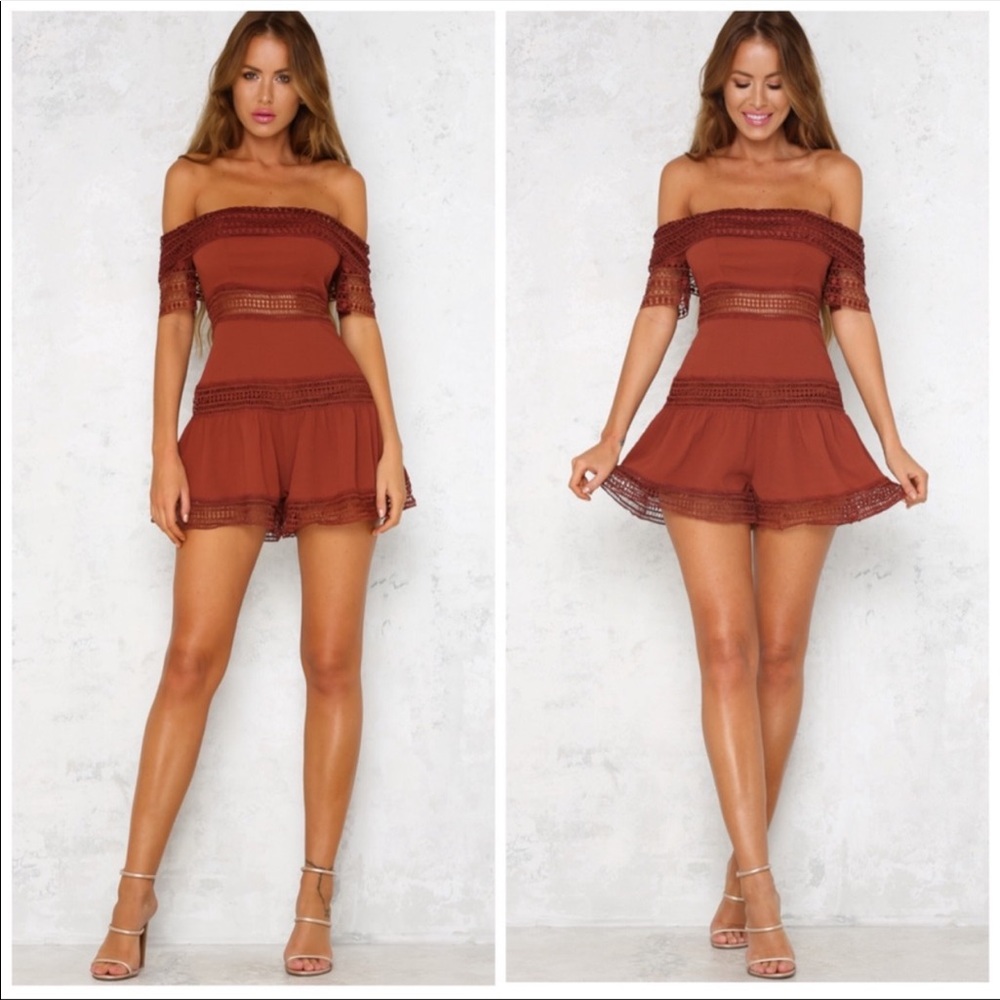 Hello Molly romper size 2 XS